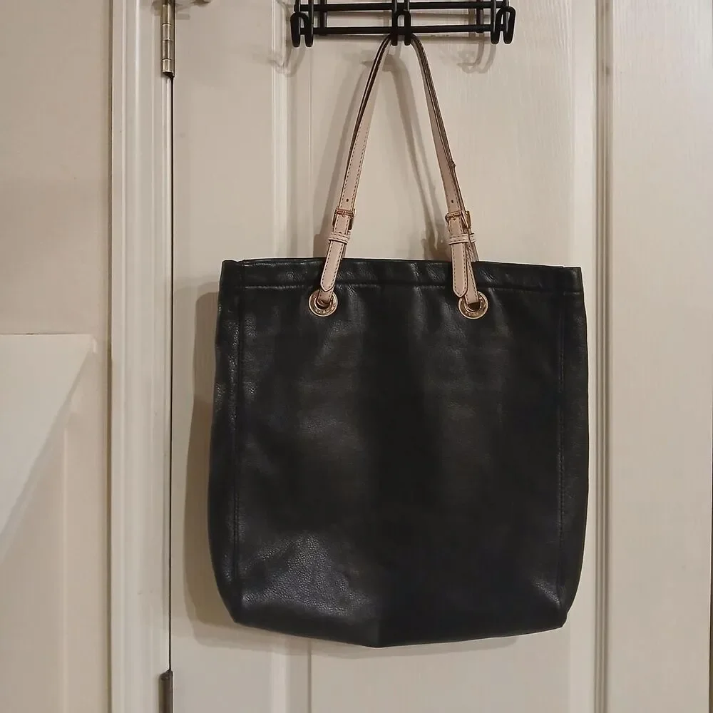 Y2K VTG Michael Kors Pebbled Leather Tote Bag Contrast Handle Gold Tone Hardware